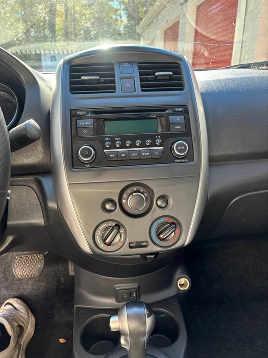 2017 Nissan Versa - Image 9 of 13