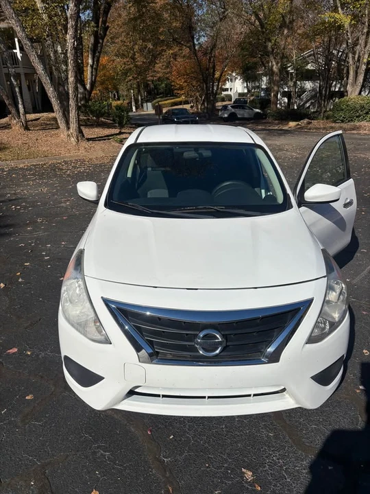 2017 Nissan Versa - Image 2 of 13