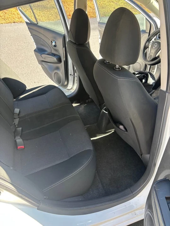 2017 Nissan Versa - Image 10 of 13