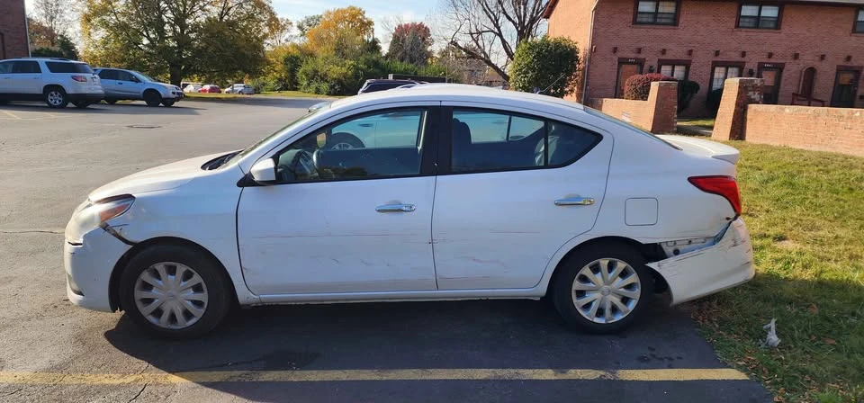 2017 Nissan Versa - Image 3 of 7