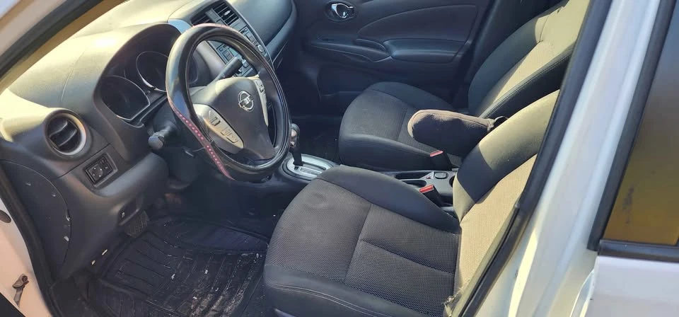 2017 Nissan Versa - Image 6 of 7