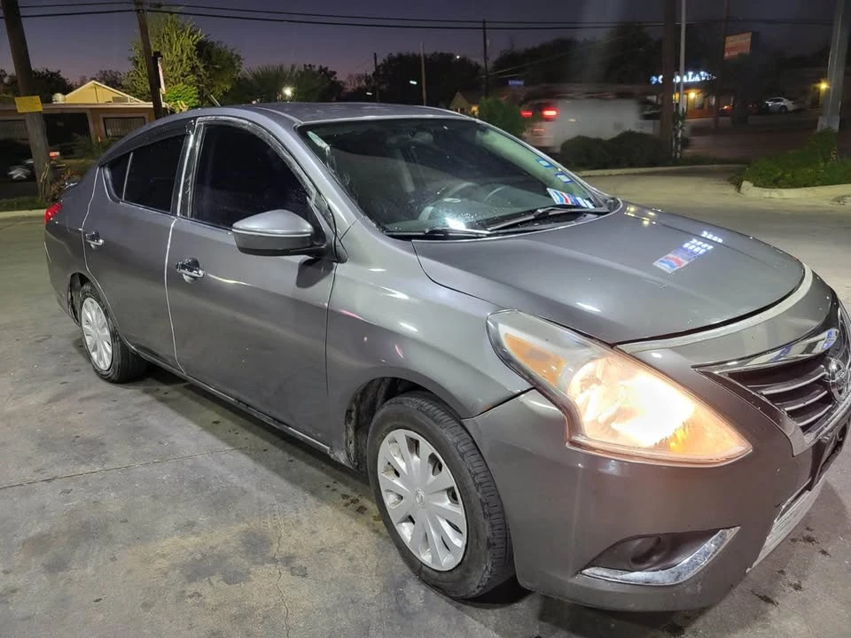 2017 Nissan Versa - Image 3 of 6
