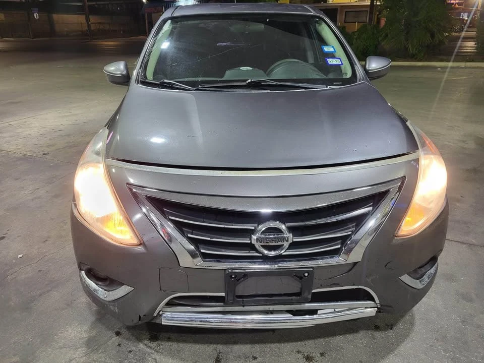 2017 Nissan Versa - Image 2 of 6