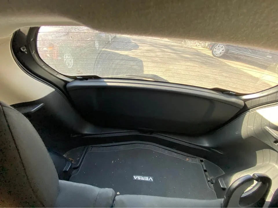 2017 Nissan Versa - Image 7 of 12