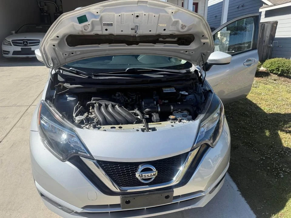 2017 Nissan Versa - Image 10 of 11
