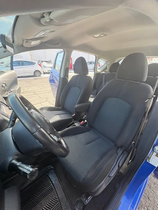 2017 Nissan Versa - Image 16 of 19