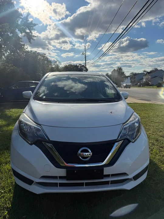 2017 Nissan Versa - Image 5 of 11