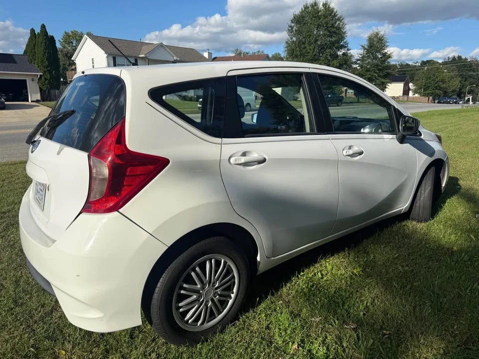2017 Nissan Versa - Image 2 of 10