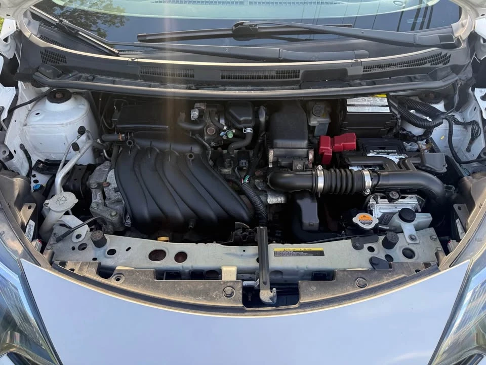 2017 Nissan Versa - Image 9 of 10