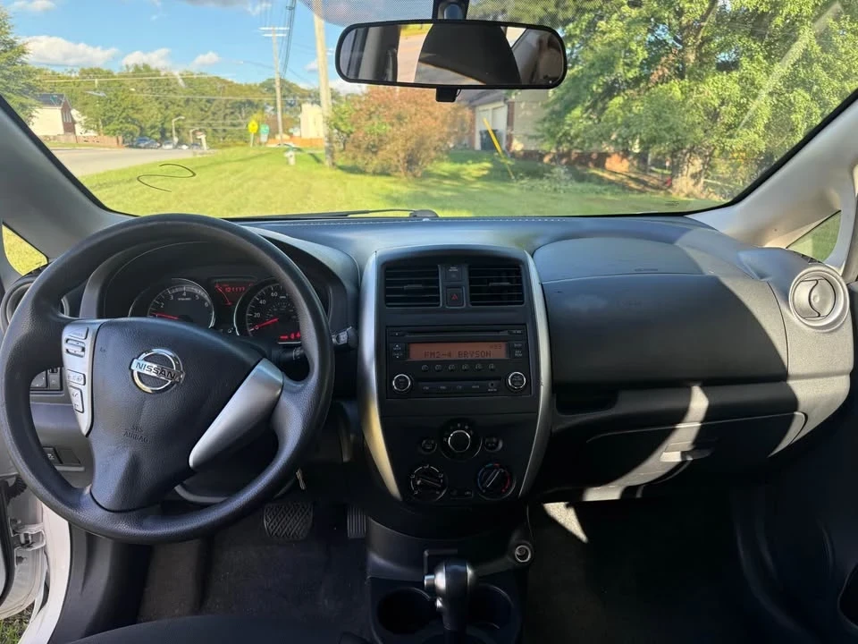 2017 Nissan Versa - Image 7 of 10