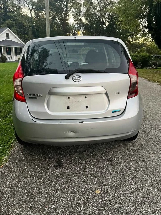 2017 Nissan Versa - Image 8 of 13
