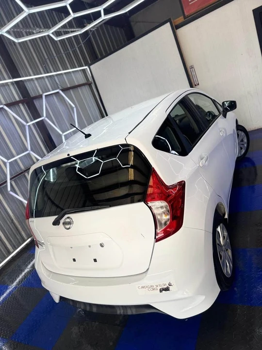2017 Nissan Versa - Image 14 of 15