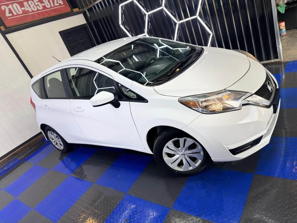 2017 Nissan Versa - Image 5 of 11