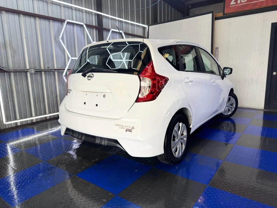 2017 Nissan Versa - Image 9 of 11