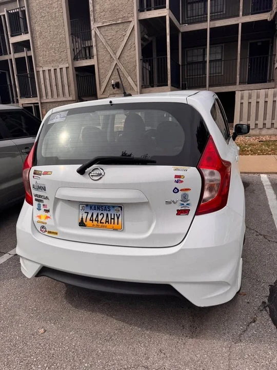2017 Nissan Versa - Image 4 of 6