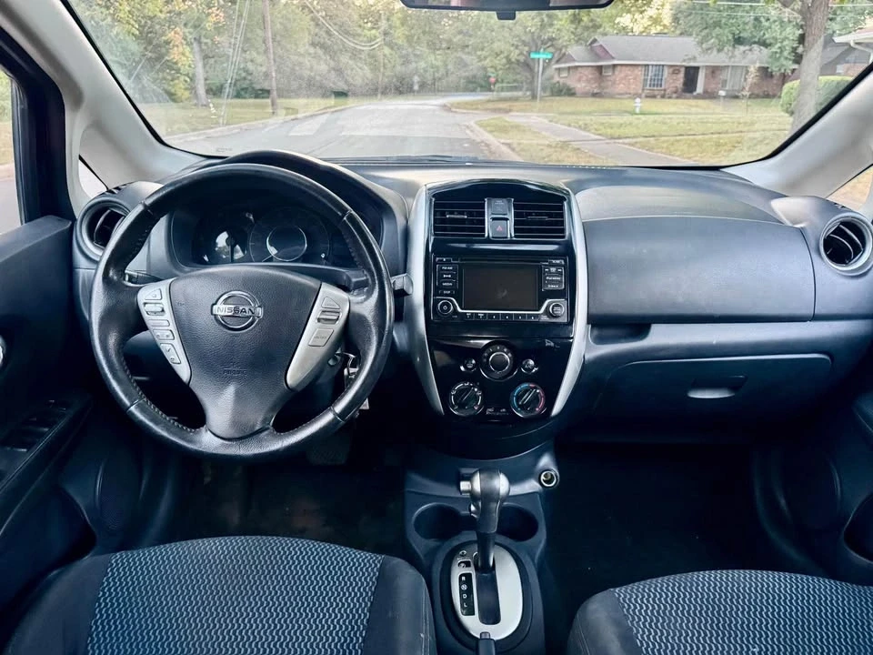 2017 Nissan Versa - Image 11 of 13
