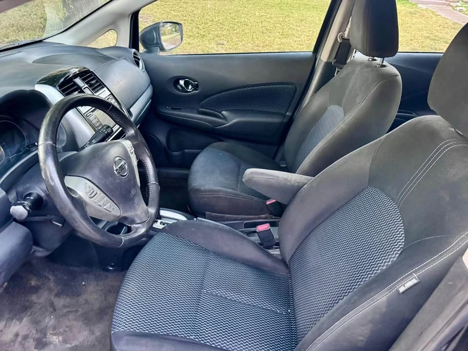 2017 Nissan Versa - Image 5 of 13