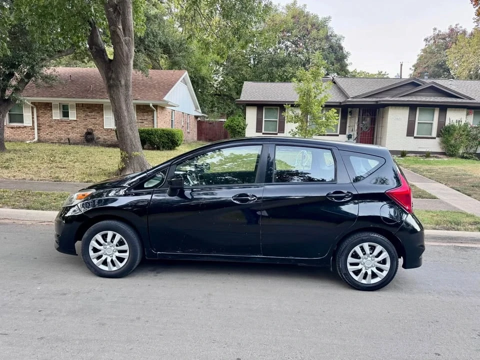 2017 Nissan Versa - Image 6 of 13