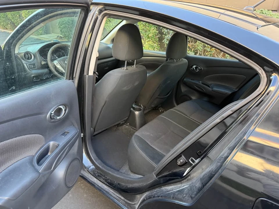 2017 Nissan Versa - Image 8 of 9
