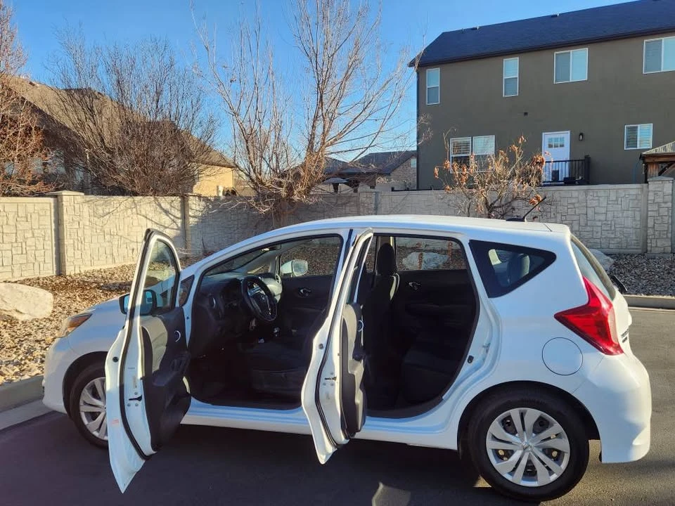 2017 Nissan Versa - Image 4 of 17