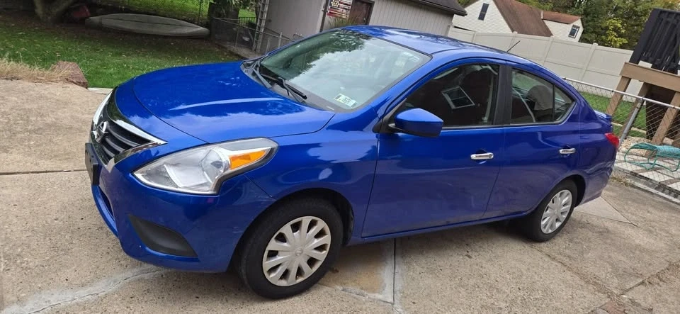 2017 Nissan Versa - Image 2 of 10