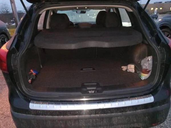 2017 Nissan Rogue - Image 4 of 9