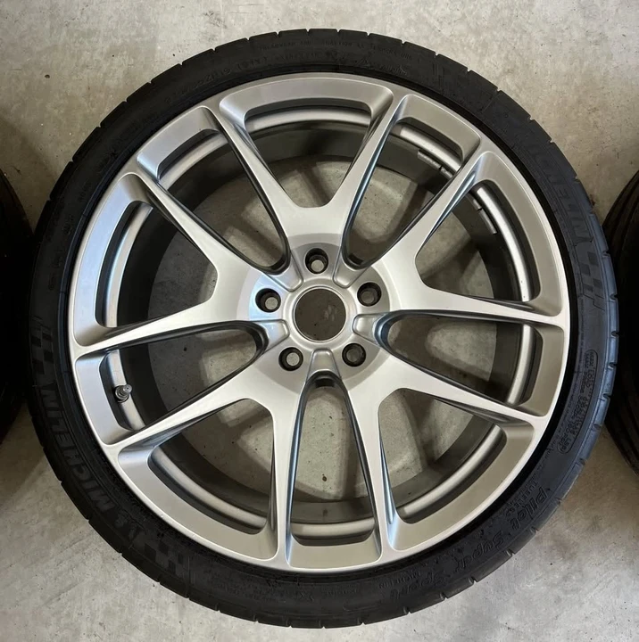 2017 Parts & Memorabilia Other Wheels - Image 8 of 10