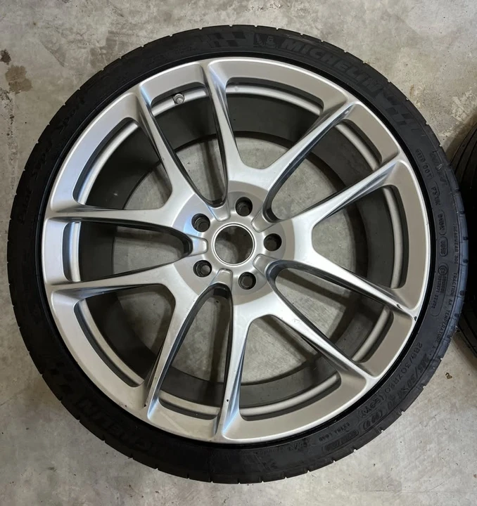 2017 Parts & Memorabilia Other Wheels - Image 10 of 10