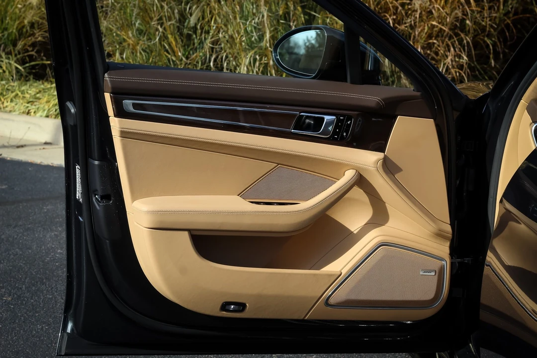 2017 Porsche 971 Panamera Turbo - Image 8 of 15
