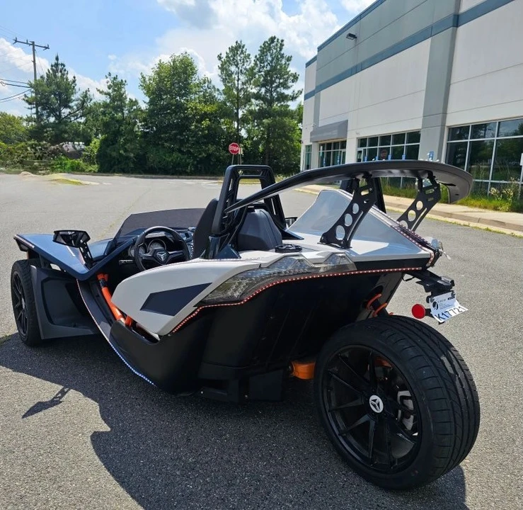 2017 Polaris Slingshot - Image 8 of 21