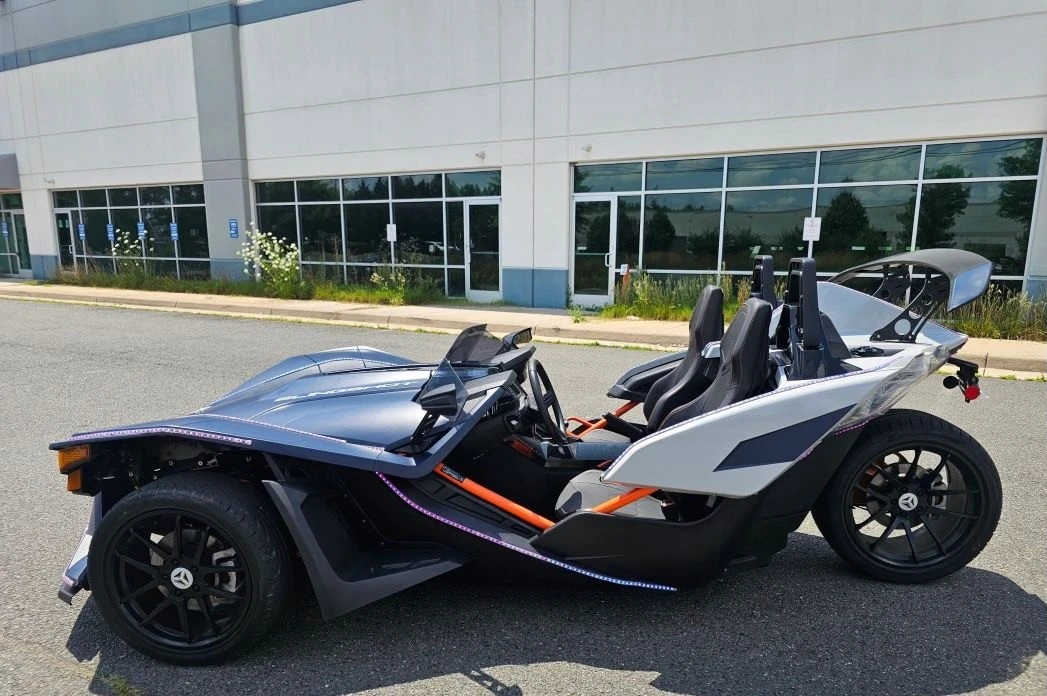 2017 Polaris Slingshot - Image 9 of 21