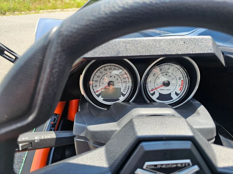 2017 Polaris Slingshot - Image 20 of 21