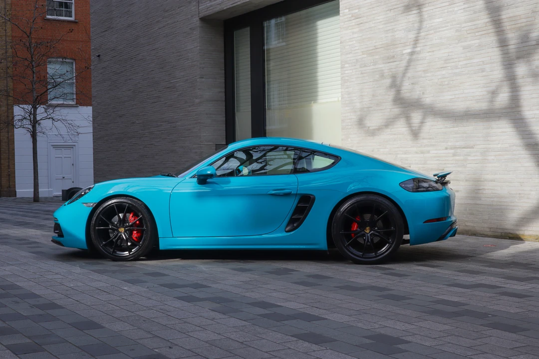 2017 Porsche 718 Cayman S - Image 11 of 18