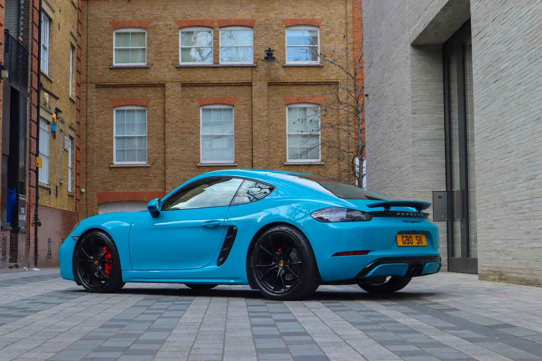 2017 Porsche 718 Cayman S - Image 15 of 18