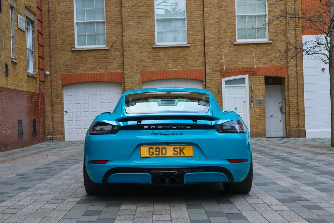 2017 Porsche 718 Cayman S - Image 17 of 18