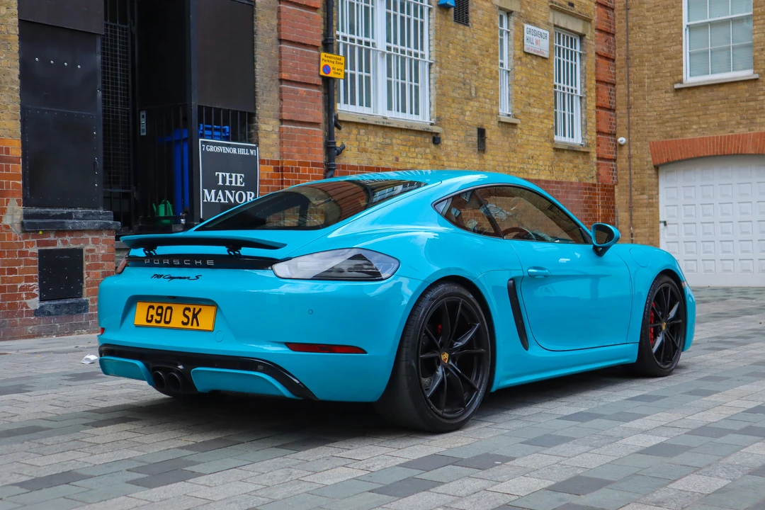 2017 Porsche 718 Cayman S - Image 8 of 18
