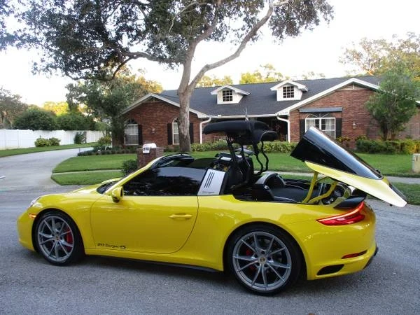 2017 Porsche 991 Targa 4 & 4S - Image 14 of 21