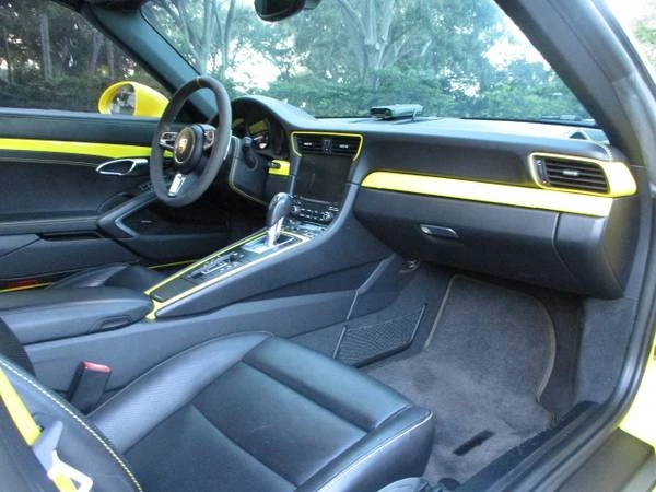 2017 Porsche 991 Targa 4 & 4S - Image 15 of 21