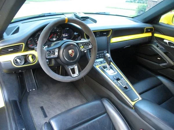 2017 Porsche 991 Targa 4 & 4S - Image 18 of 21