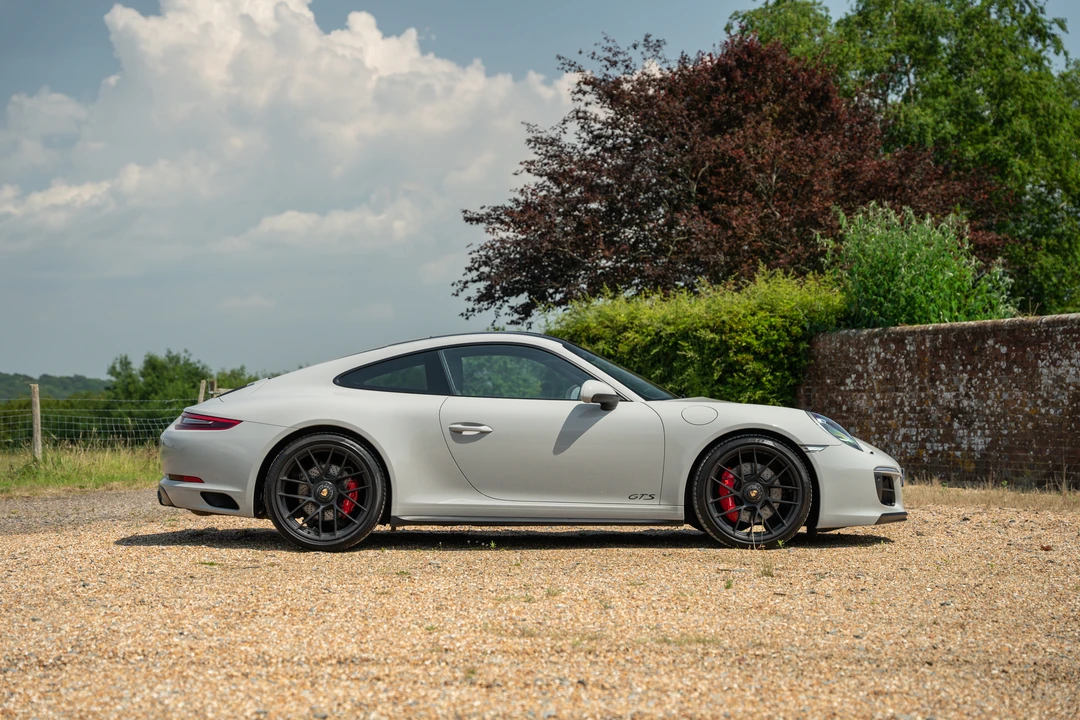 2017 Porsche 991 Carrera GTS - Image 18 of 31