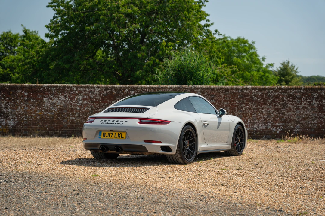 2017 Porsche 991 Carrera GTS - Image 29 of 31