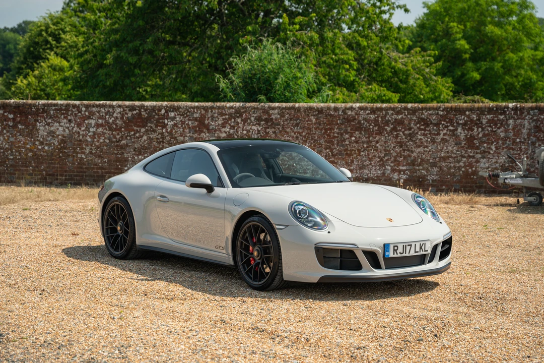 2017 Porsche 991 Carrera GTS - Image 23 of 31