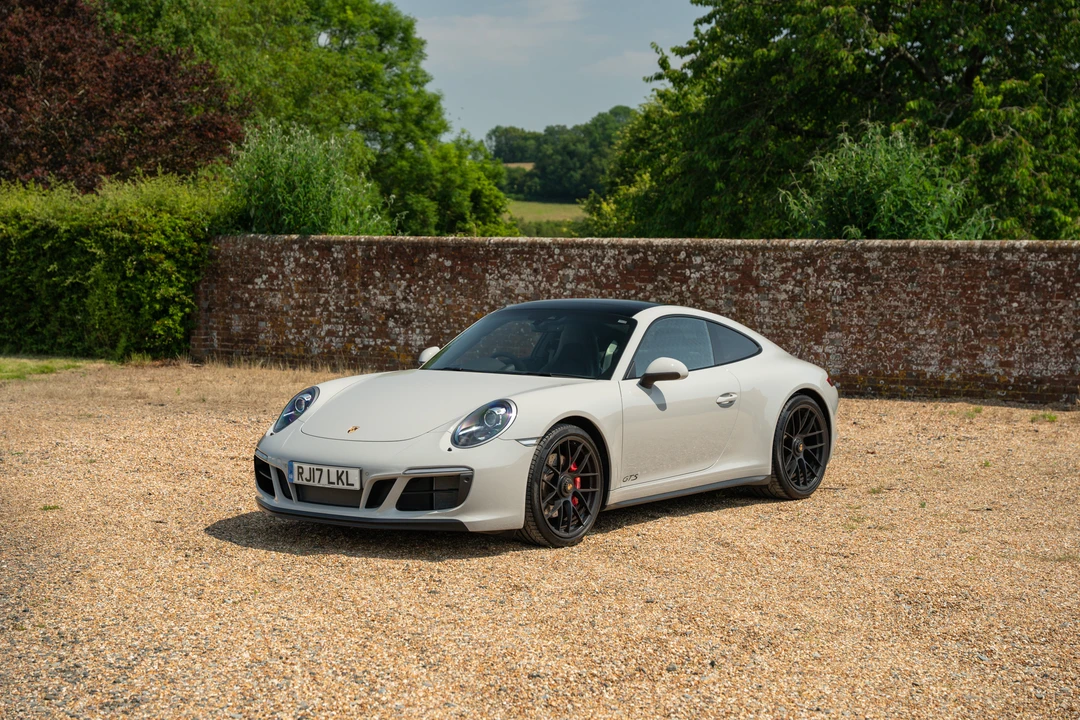 2017 Porsche 991 Carrera GTS - Image 13 of 31
