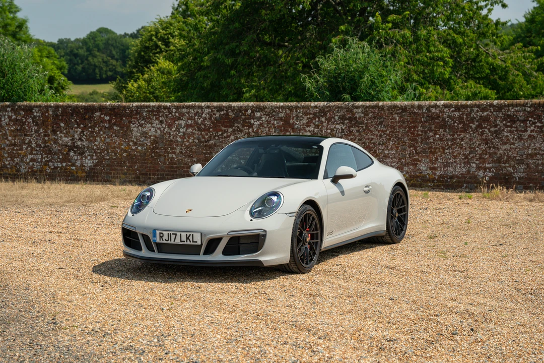 2017 Porsche 991 Carrera GTS - Image 28 of 31