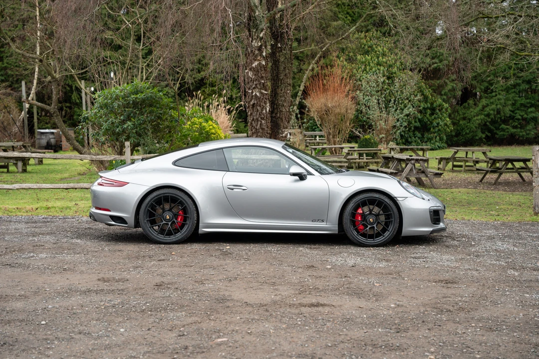 2017 Porsche 991 Carrera GTS - Image 9 of 31