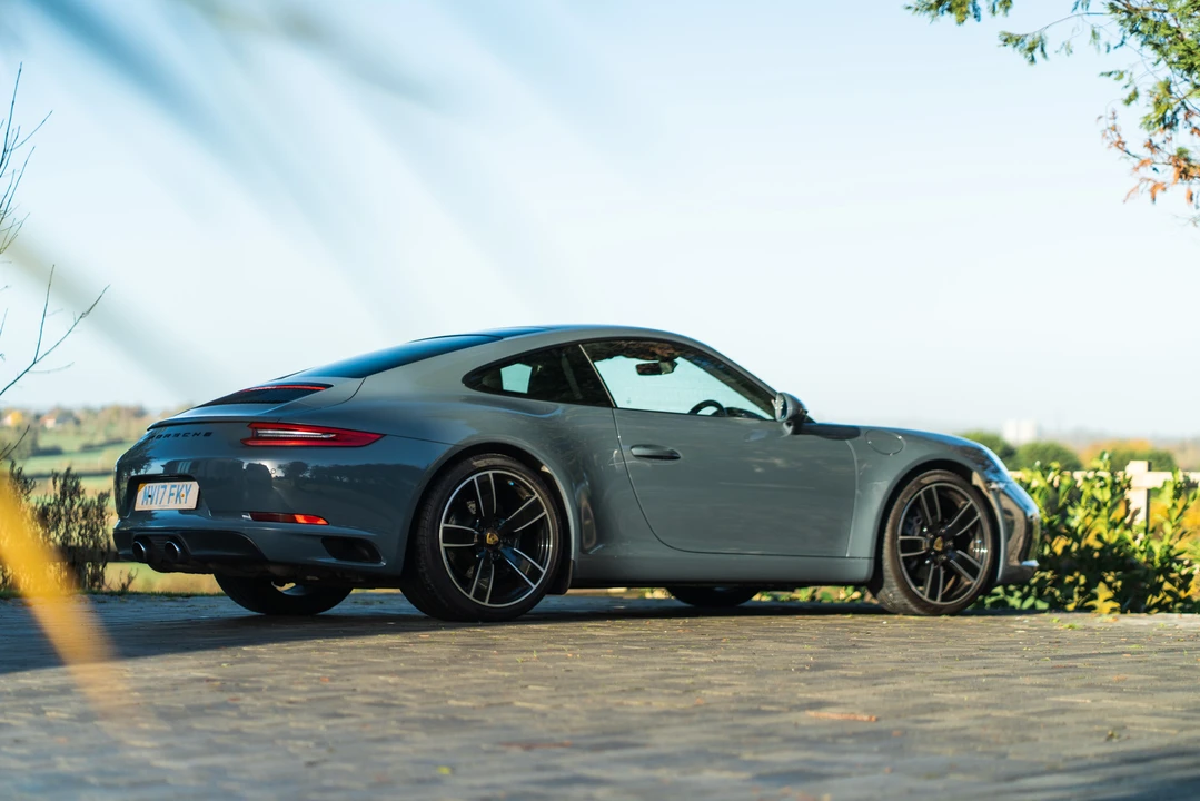2017 Porsche 991 Carrera - Image 13 of 31