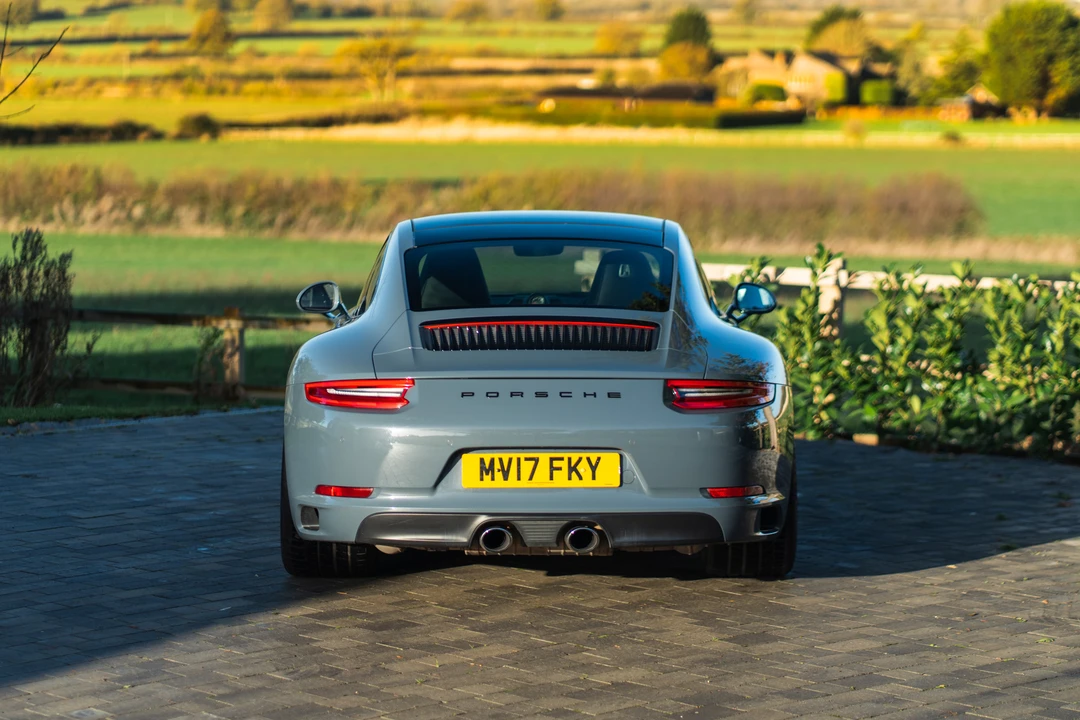 2017 Porsche 991 Carrera - Image 15 of 31