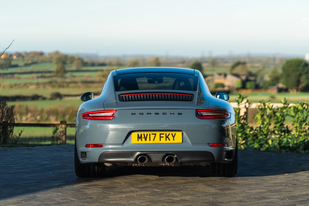 2017 Porsche 991 Carrera - Image 7 of 31