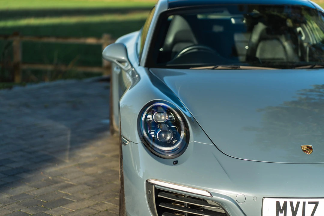 2017 Porsche 991 Carrera - Image 23 of 31