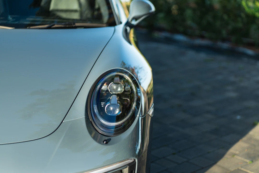 2017 Porsche 991 Carrera - Image 26 of 31